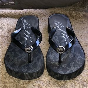 Michael Kors Black Platform Sandals Size 8